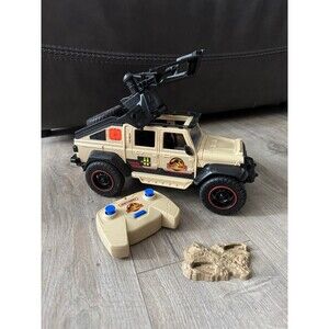 Jurassic World Gladiator R/C Jeep